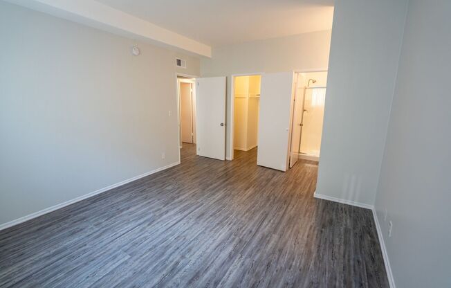 2 beds, 2 baths, 1,100 sqft, $2,198, Unit 43