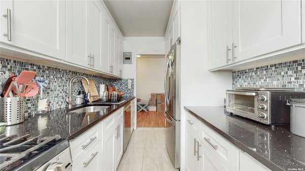 1 bed, 1 bath, 684 sqft, $2,300, Unit 3I