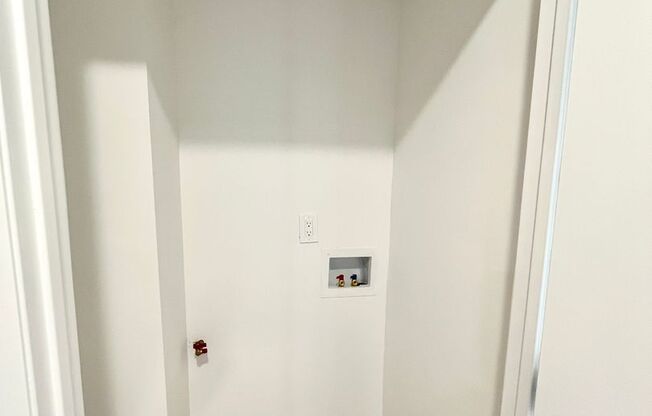 1 bed, 1 bath, 600 sqft, $2,295, Unit #25
