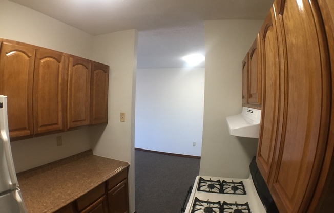 1 bed, 1 bath, 593 sqft, $1,330, Unit D6