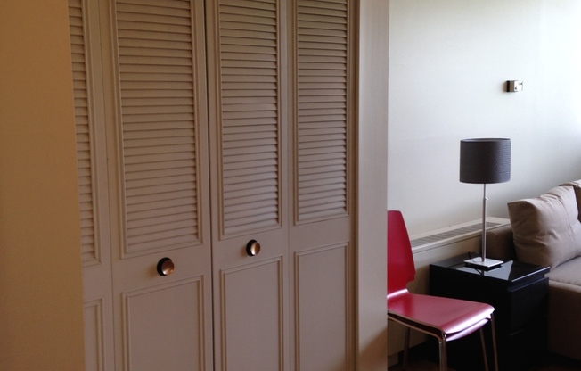 Studio, 1 bath, 250 sqft, $1,082, Unit 707