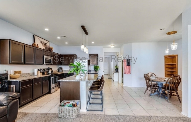 4957 E BLACK OPAL LN