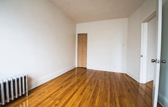 7003 S Harper