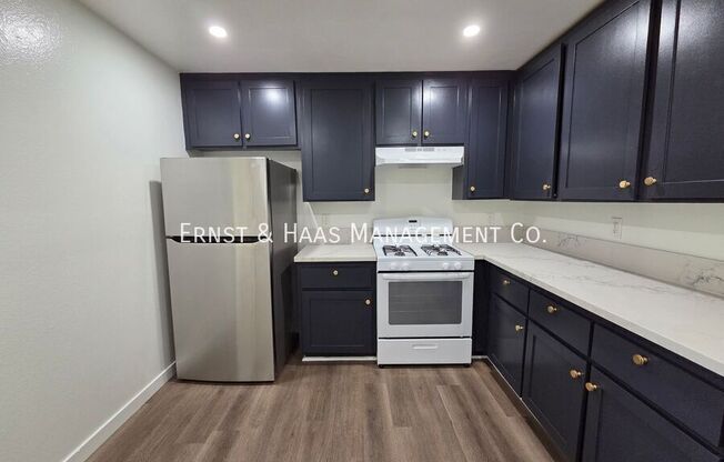 6673 Hammond Ave.