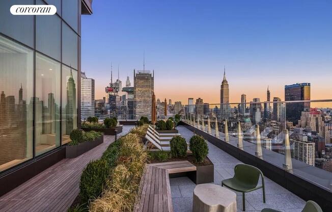 1 bed, 1 bath, $5,245, Unit 714