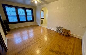 Studio, 1 bath, $850, Unit 4