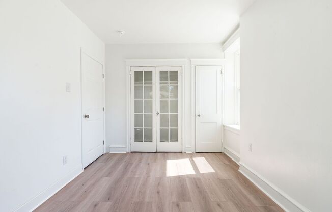 2 beds, 1 bath, 650 sqft, $1,420, Unit A1