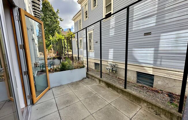 1 bed, 1 bath, 509 sqft, $2,100, Unit Unit 305