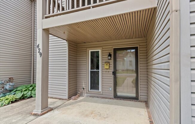 429 RUSSELL ST NE
