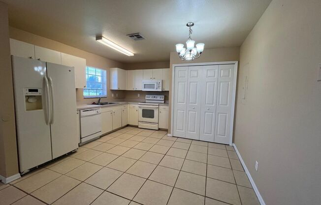 Nice 3 Bedroom Duplex in Lehigh Acres