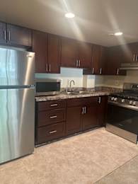 1 bed, 1 bath, 500 sqft, $2,350