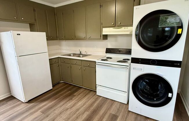 East Nashville 2 Bed $1500 Close to Shelby Park!
