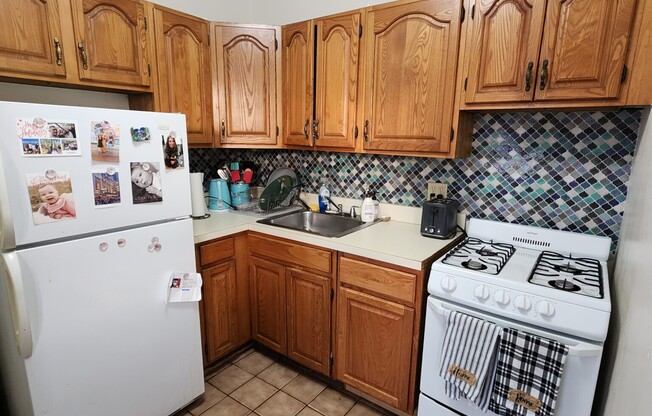 240 Kelton St 01