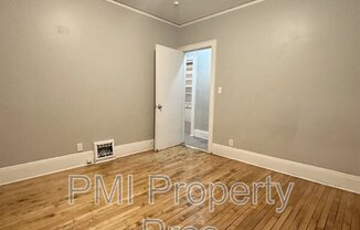 2525 N 45 ST