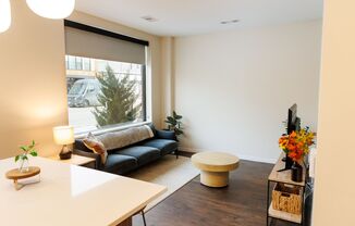 1 bed, 1 bath, 704 sqft, $1,315, Unit 104