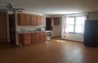 2 beds, 1 bath, $800