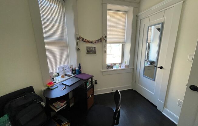 3 beds, 2 baths, 736 sqft, $2,995, Unit 51