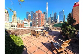 414 W 54 ST