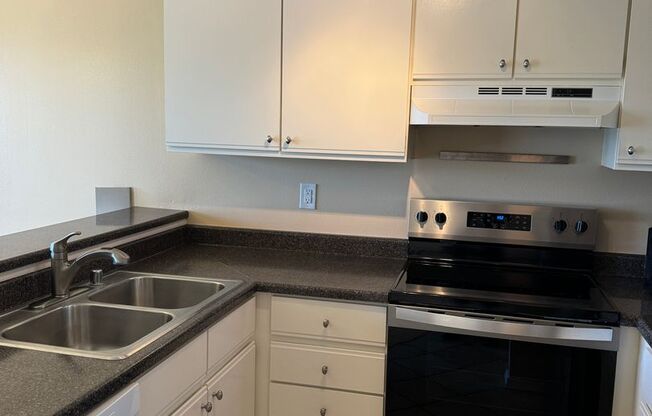 1 bed, 1 bath, $1,750, Unit # F 303