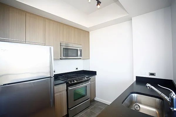 Studio, 1 bath, $6,713, Unit 40A