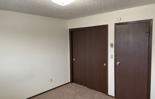 1 bed, 1 bath, $725, Unit 304