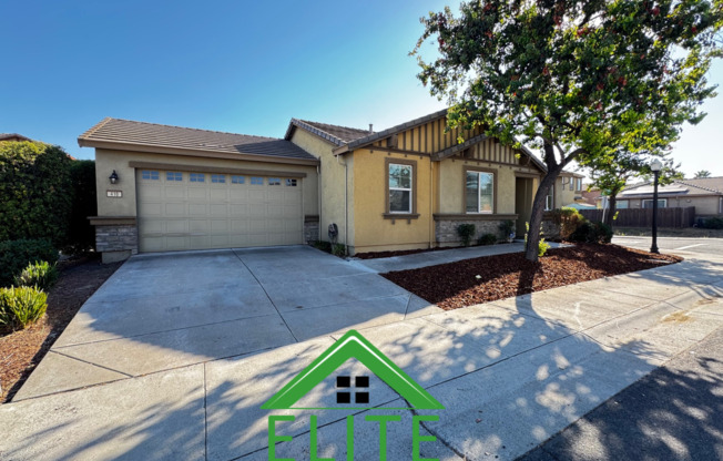 Beautiful 3 Bedroom, 2 Bath Home in Desirable North Natomas Neighborhood!
