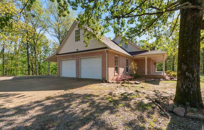 4/3, 2740 sqft, 3 ac., Home for Lease - 1990 Holmes Rd. Searcy ($2850)