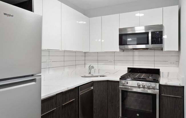 2 beds, 1 bath, $1,950, Unit 436