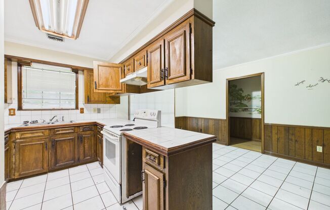 4 Bedroom/3 Bathroom Home Available NOW!