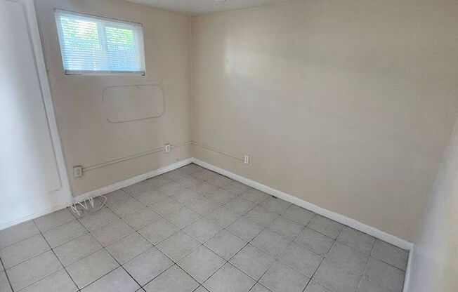 T/W - San Bernardino- Dwight Way (3plex)