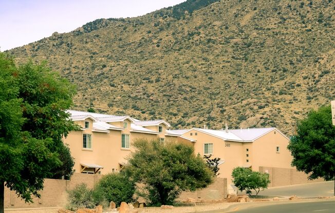 Tramway Townhomes in NE-Sandia Foothills - Urban Living double primary bedrooms!