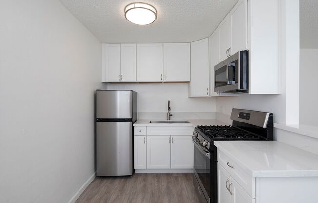 1 bed, 1 bath, $1,995, Unit 21