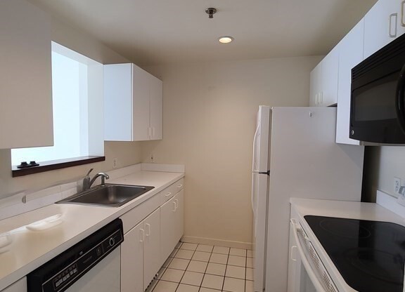 1 bed, 1 bath, 652 sqft, $3,500, Unit 314