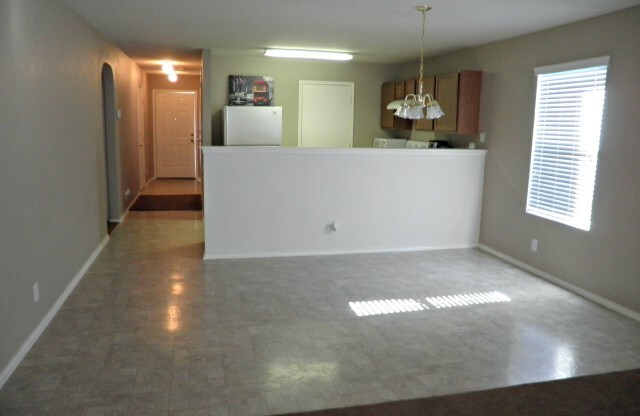 3 beds, 2 baths, $1,575