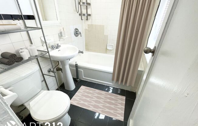 2 beds, 1 bath, 550 sqft, $5,900, Unit 2