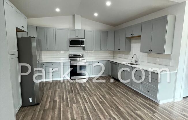 3 beds, 2 baths, $2,695, Unit 5102 N 9th St #A