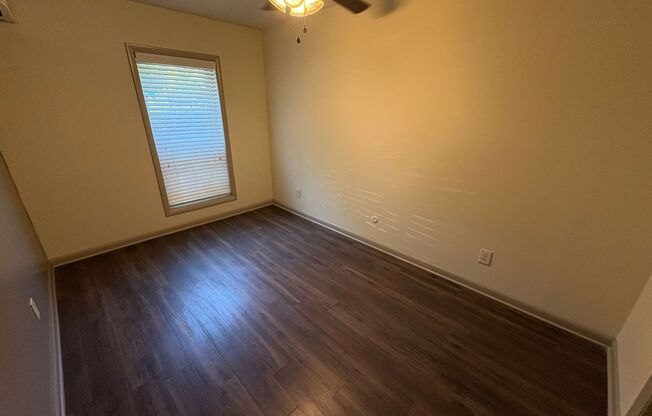 1 bed, 1 bath, 480 sqft, $1,165, Unit 201