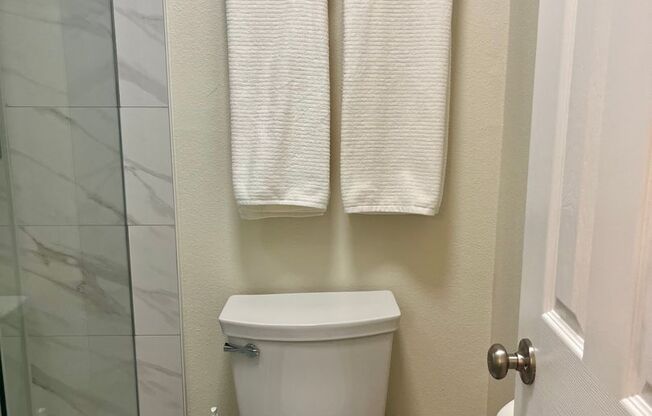 2 beds, 2 baths, 950 sqft, $4,000, Unit 509