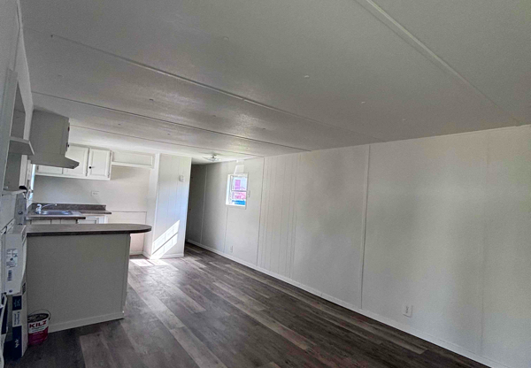 105 1/2 CADILLAC ST
