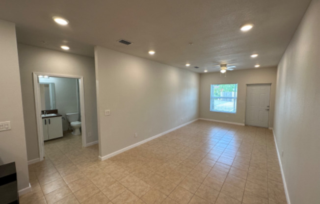 7414 SW 10 CT