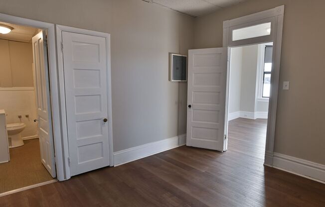 1 bed, 1 bath, 300 sqft, $975, Unit Apt 23