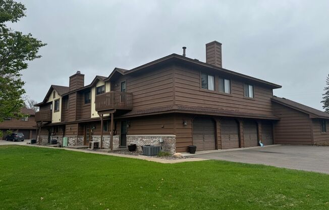 Fantastic Coon Rapids Townhouse!