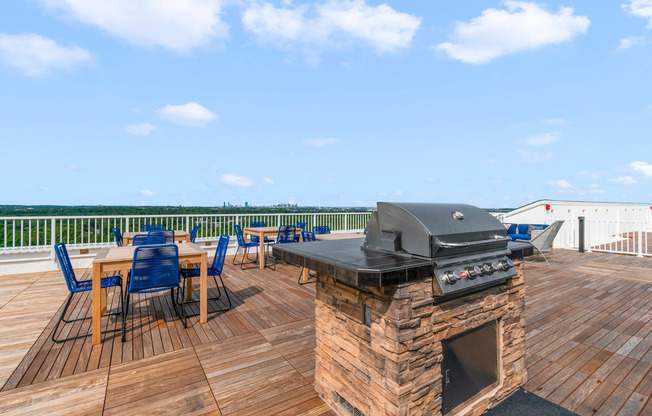 Roof top BBQ | The Q | Quincy, Massachusetts Apartments