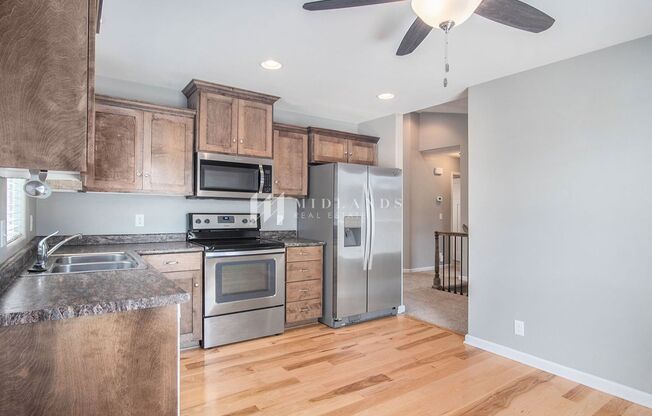 2 beds, 2 baths, $1,775