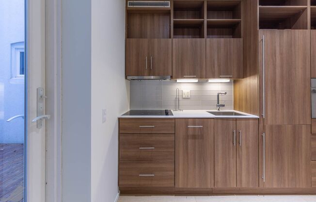 Modern AdMo Studio w/ Private Patio, Rooftop & Storage!