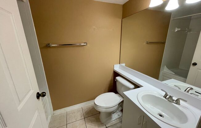 1 bed, 1 bath, $1,600