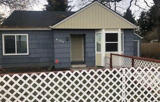 Cute home in NE Salem