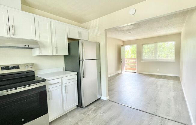 2 beds, 1 bath, 750 sqft, $2,100, Unit 22