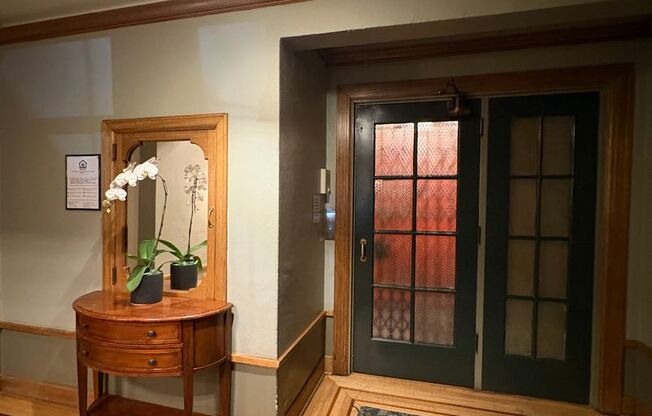 Studio, 1 bath, 440 sqft, $1,250, Unit 501