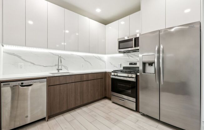 Studio, 1 bath, 545 sqft, $2,050, Unit 406